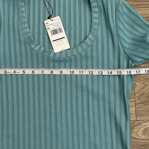 3/$25 Mango Sea Foam Ribbed Knit Scoop Neck Stretch Top - Picture 6 of 8